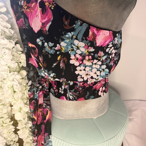 Express One-Shoulder Floral Top Long Sleeve Size M EUC - Picture 4 of 6